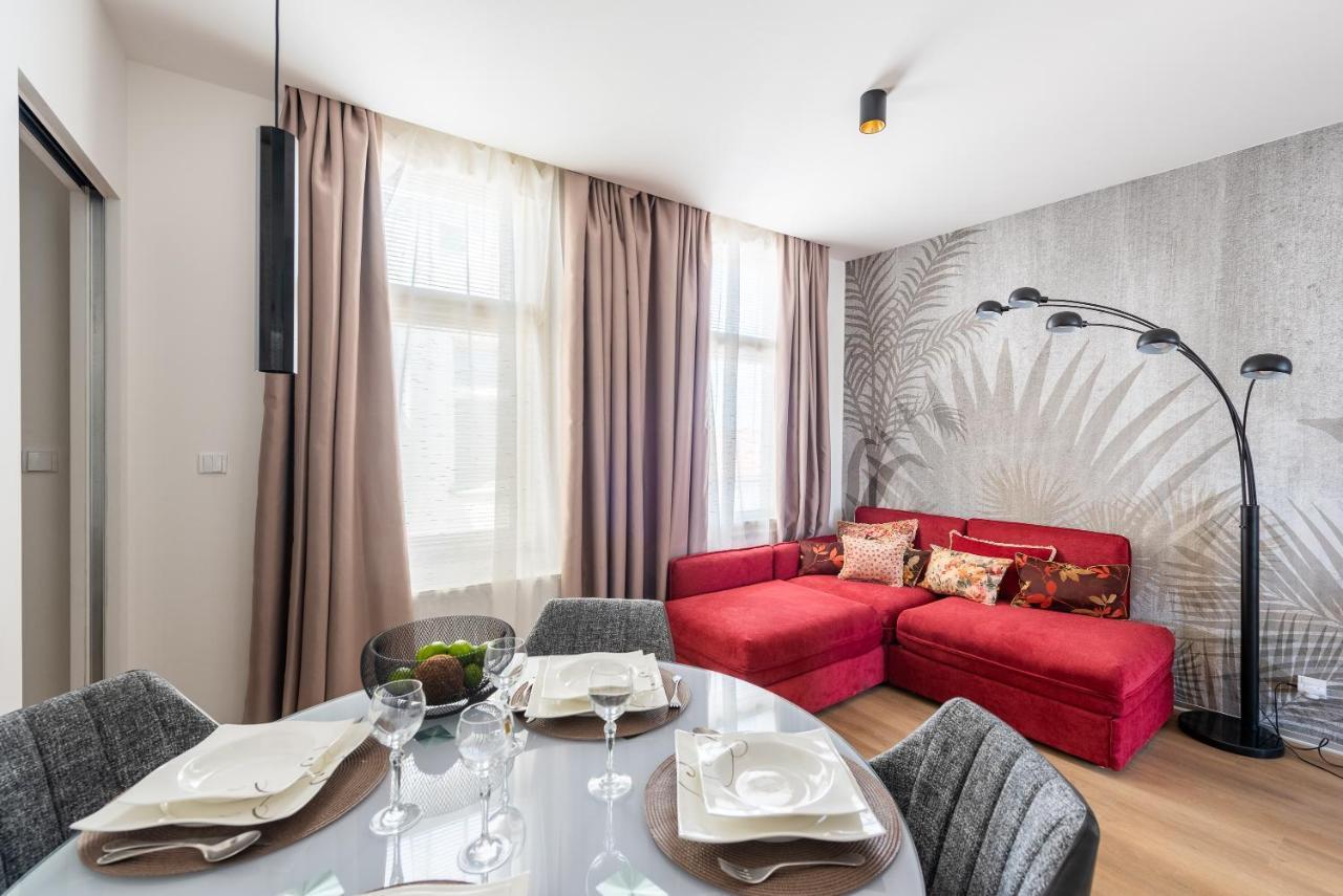 New Modern Apartment 5. Floor Praha Bagian luar foto