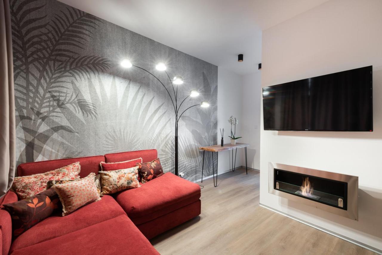 New Modern Apartment 5. Floor Praha Bagian luar foto