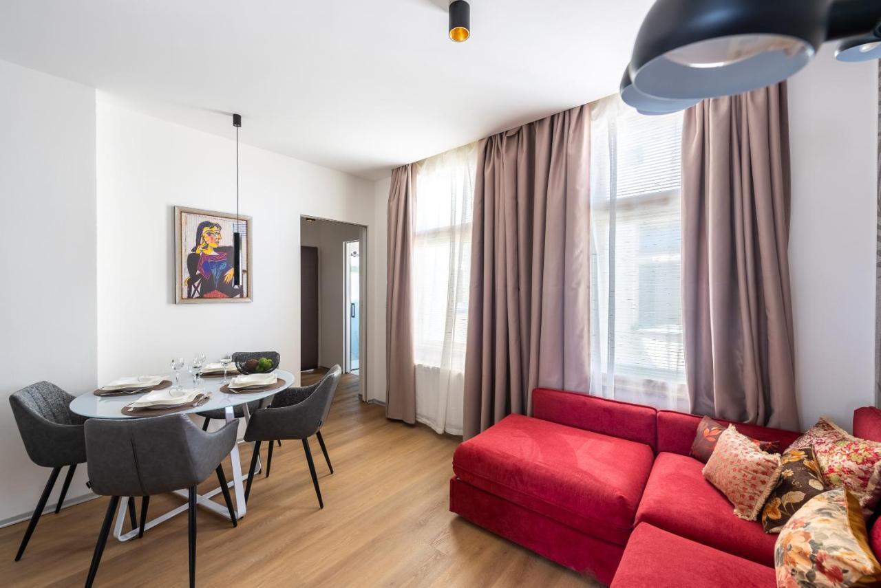 New Modern Apartment 5. Floor Praha Bagian luar foto