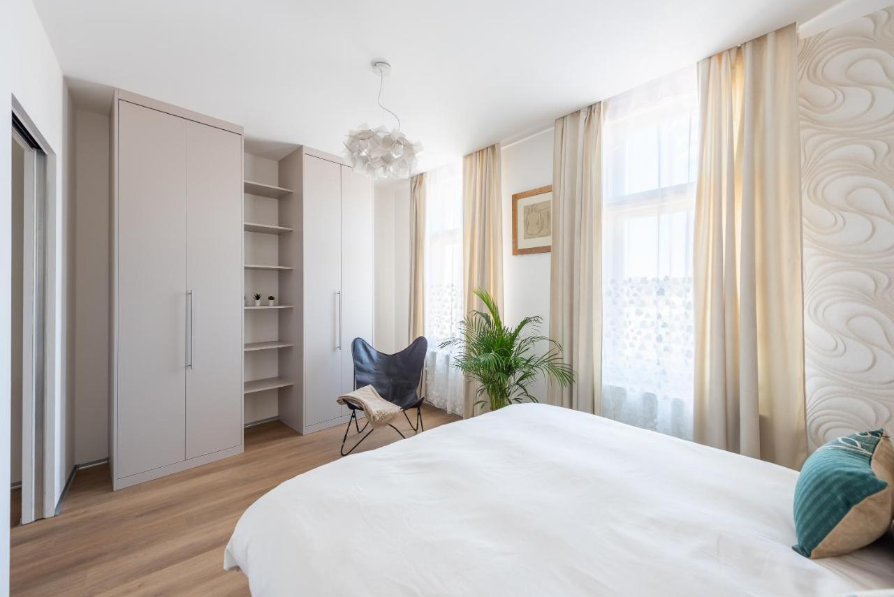 New Modern Apartment 5. Floor Praha Bagian luar foto